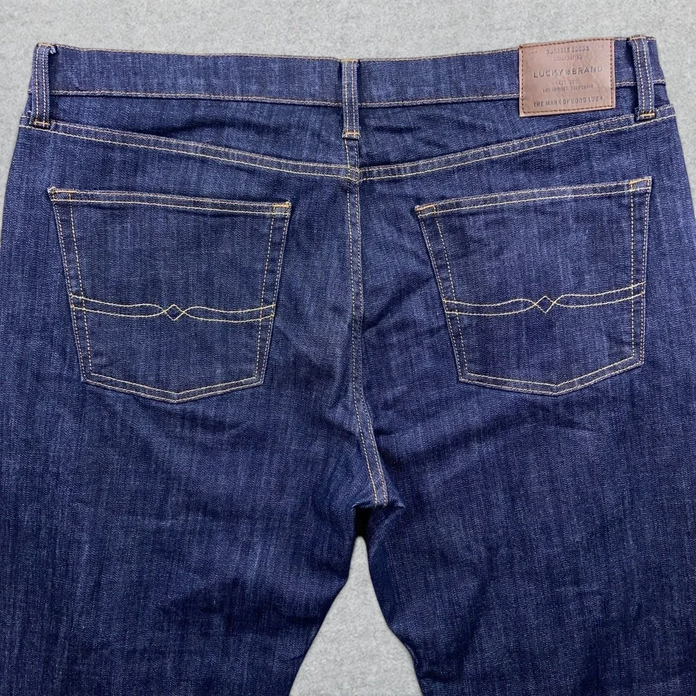 Lucky Brand Jeans Men's 38x30 Blue Denim 363 Straight Dark Wash Stretch